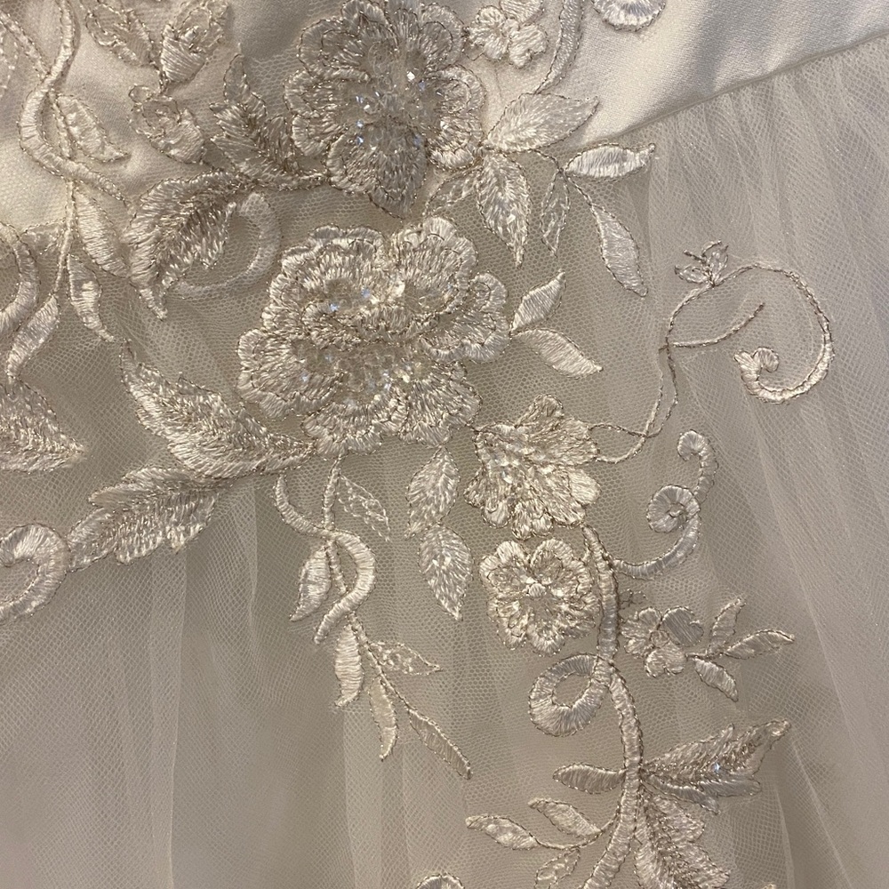 DAVID’S BRIDAL Flower Girl Formal Dress - Picture 5 of 12